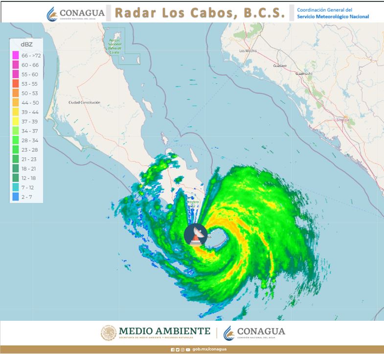 Huracán Olaf toca tierra en Los Cabos, Baja California Sur