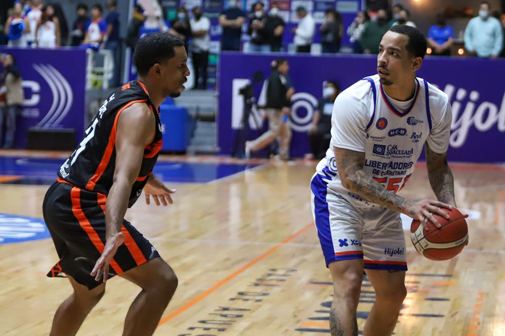 Libertadores gana el primero de la serie ante correcaminos