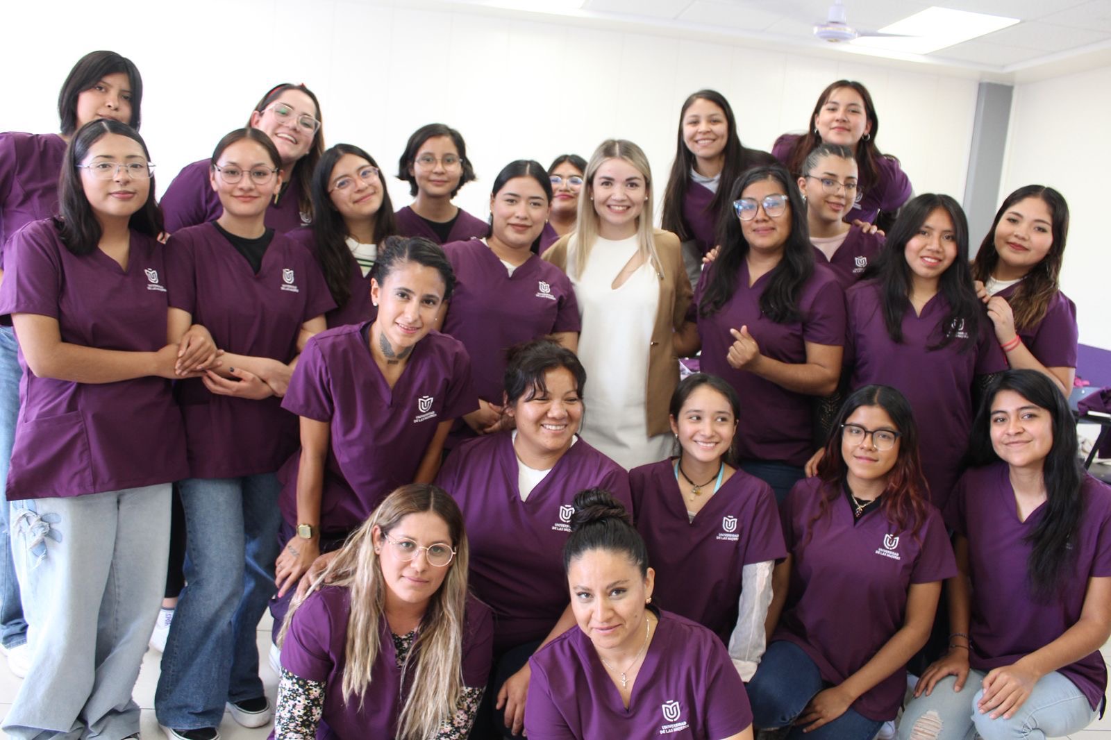 Lanzan convocatoria para el cuatrimestre septiembre-diciembre en Universidad de las Mujeres