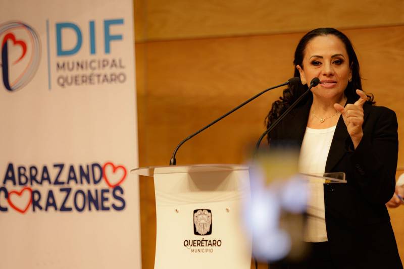 Tania Ruiz recibe respaldo de Felifer Macías ante posible candidatura en San Juan del Río
