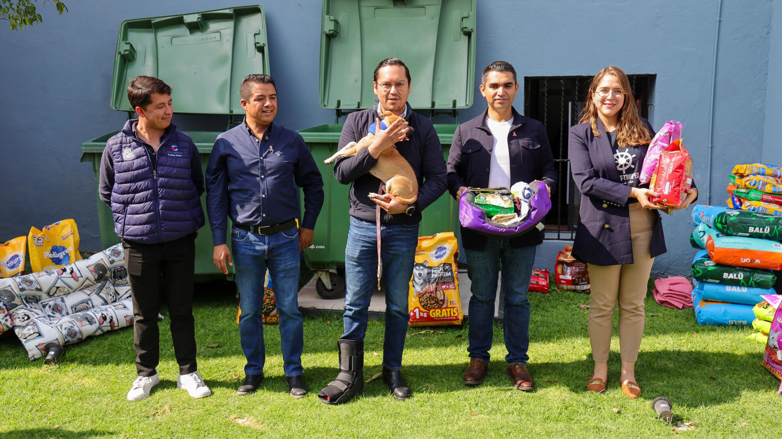 Inicia campaña invernal en apoyo de los animales rescatados en Corregidora