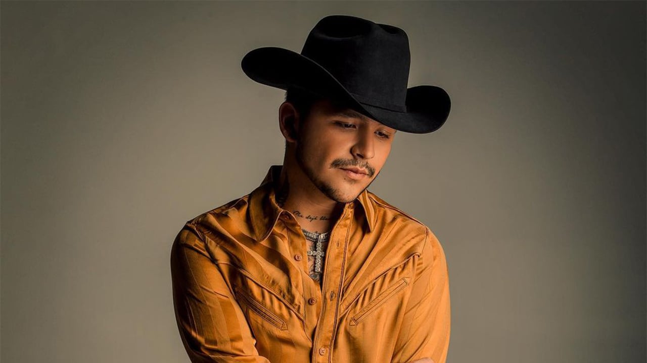 Christian Nodal no es vinculado a proceso en su pleito con Universal Music por falsificación