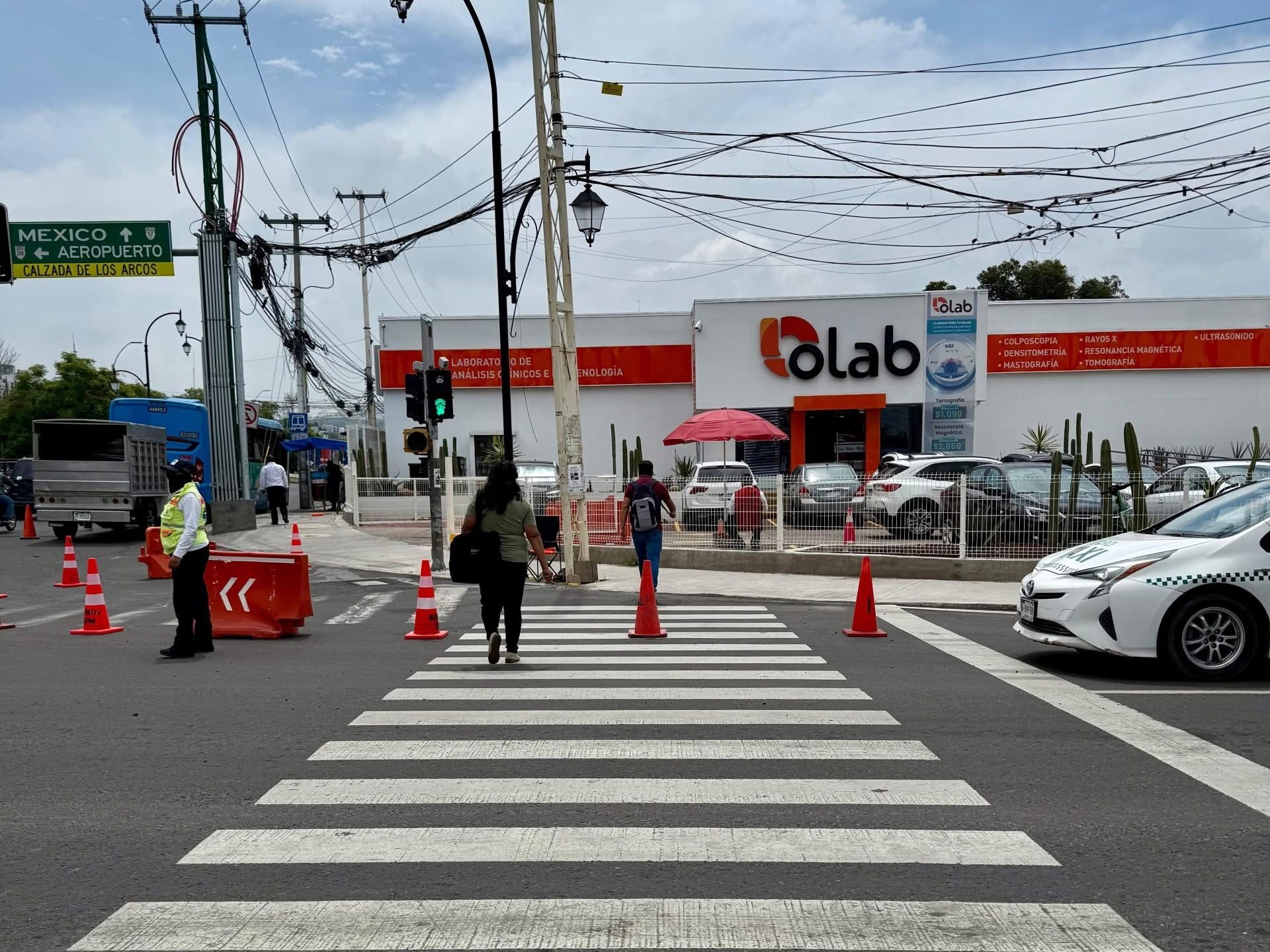 Gobierno municipal trabaja en nuevos cruces peatonales en distintos puntos de la ciudad