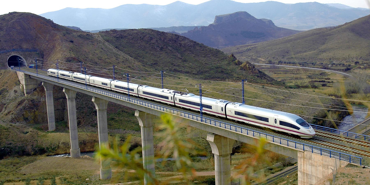 Municipio comienza socialización del Tren México-Querétaro en el centro histórico