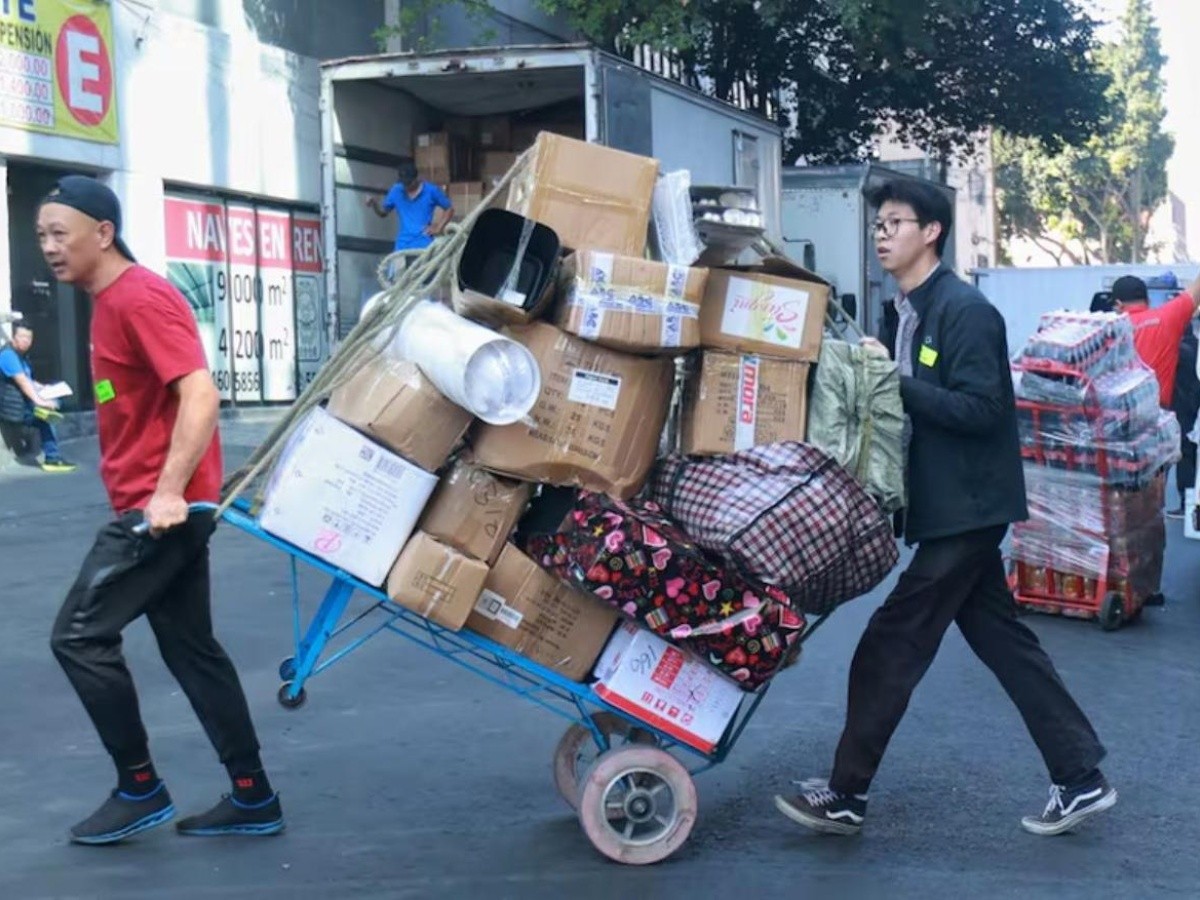 🇲🇽📈 Sheinbaum aclara que el incremento arancelario no es específicamente contra China — la reforma busca fortalecer la producción mexicana 🤝💼