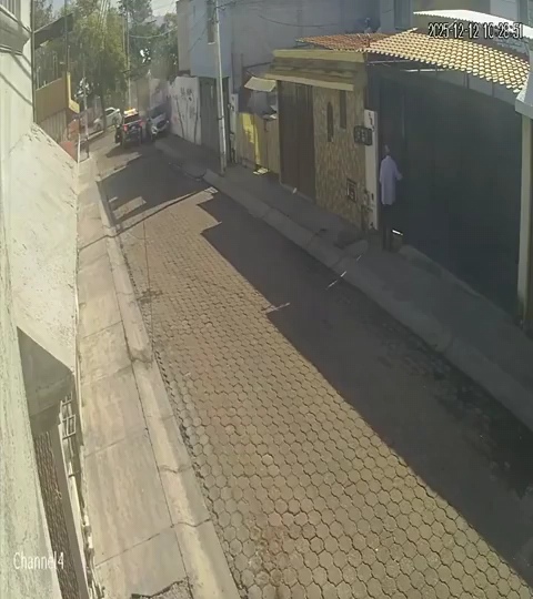 🚨 ¡Persecución y Detención en Satélite! SSPM Querétaro Asegura Sustancia Ilícita 🚔