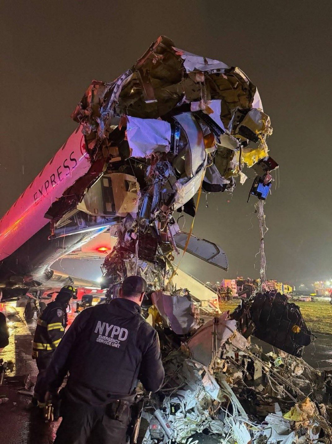 ✈️🚨 Accidente en aeropuerto de Nueva York deja heridos y fallecidos. Momentos de tensión se vivieron en Estados Unidos 😳