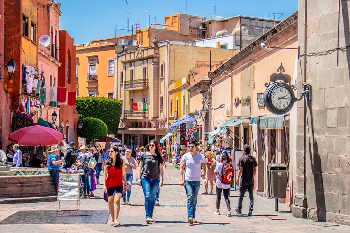 Comerciantes del Centro en Querétaro plantean uso de moneda digital para reactivar ventas