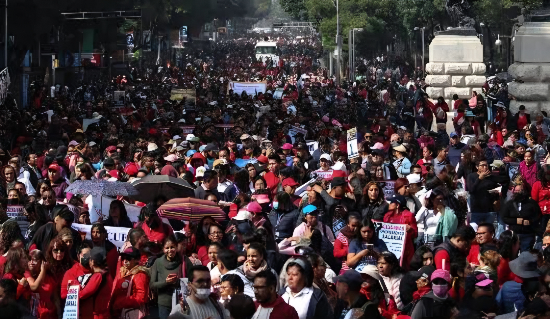 ⚽🏙️ A menos de 48 horas del inicio del Mundial 2026, la Ciudad de México vive una jornada marcada por protestas, bloqueos y tensión en distintos puntos de la capital