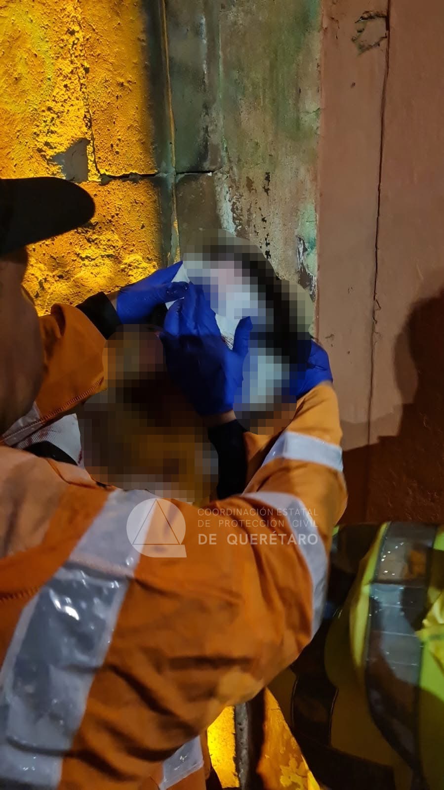 Protección Civil atiende a hombre lesionado durante celebración por triunfo de México
