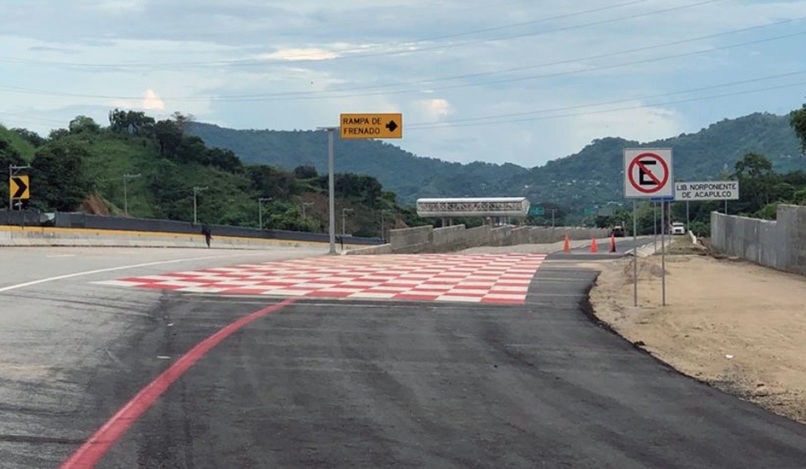Evalúan dos opciones para construir rampa de frenado en la carretera 57