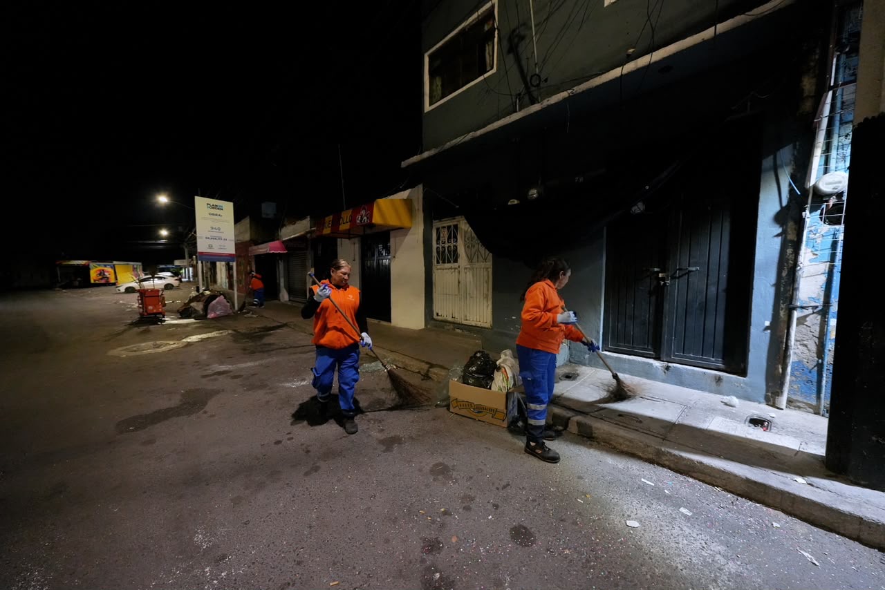 Comercios en Querétaro pueden recibir multas de 60 mil pesos por tirar basura y no tener contrato 