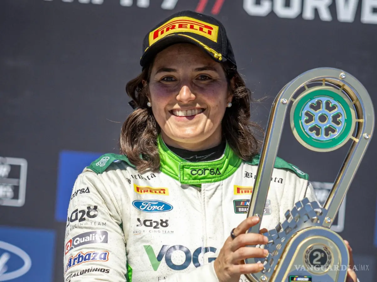 🏁🇨🇴 ¡Historia pura! Tatiana Calderón conquista NASCAR Brasil