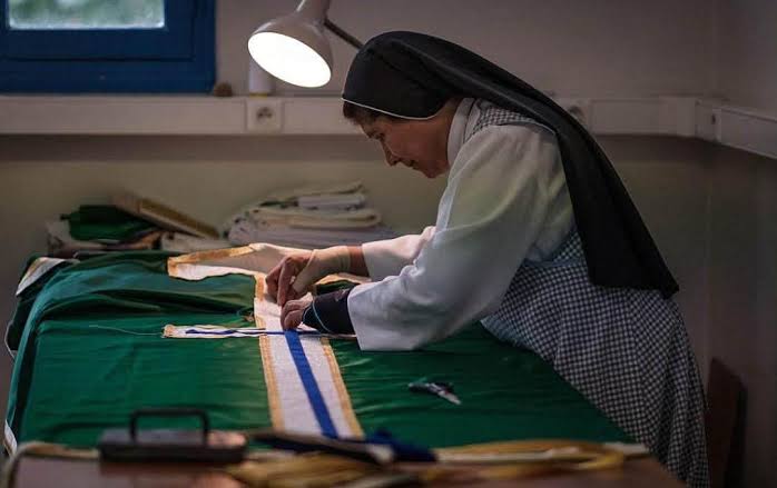 🇲🇽✨ Orgullo queretano: Sor Martha, originaria de Tequisquiapan, vistió al Papa León XIV