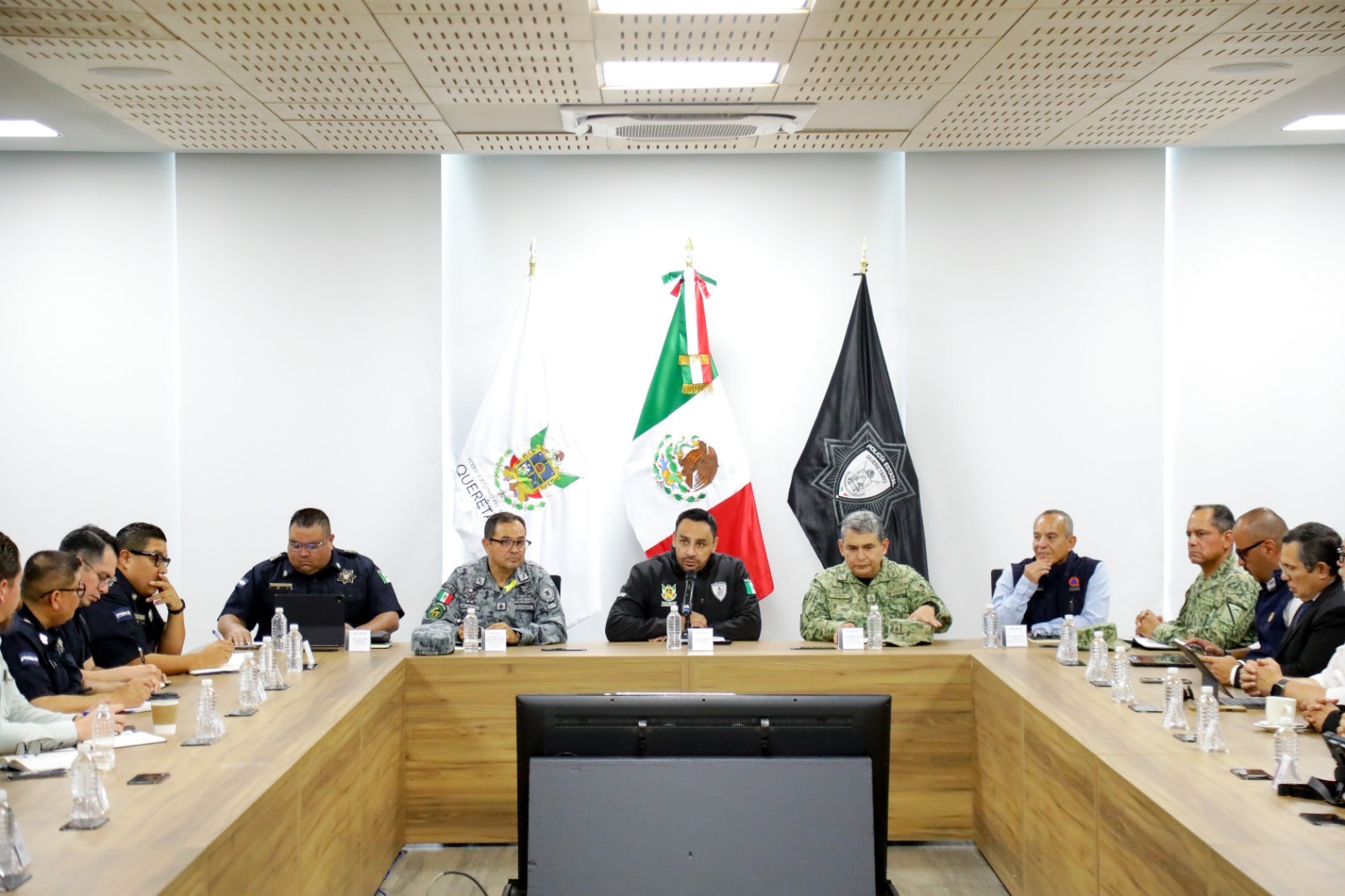Poes coordinará operativo de seguridad por Fiestas Patrias en los 18 municipios