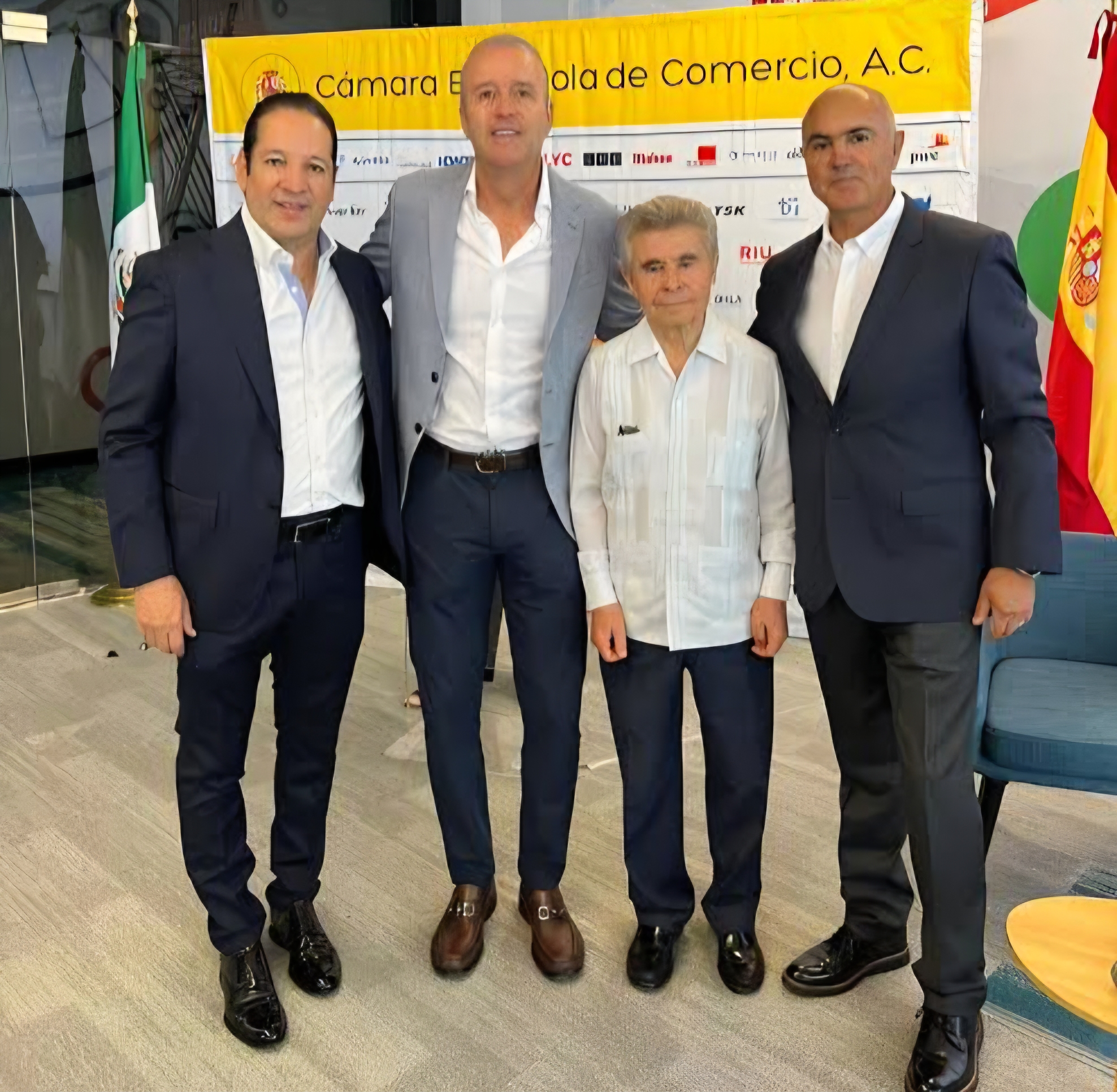 🚨 Mario Calzada renuncia al PRI tras décadas de militancia en Querétaro de cara a los comicios del 2027
