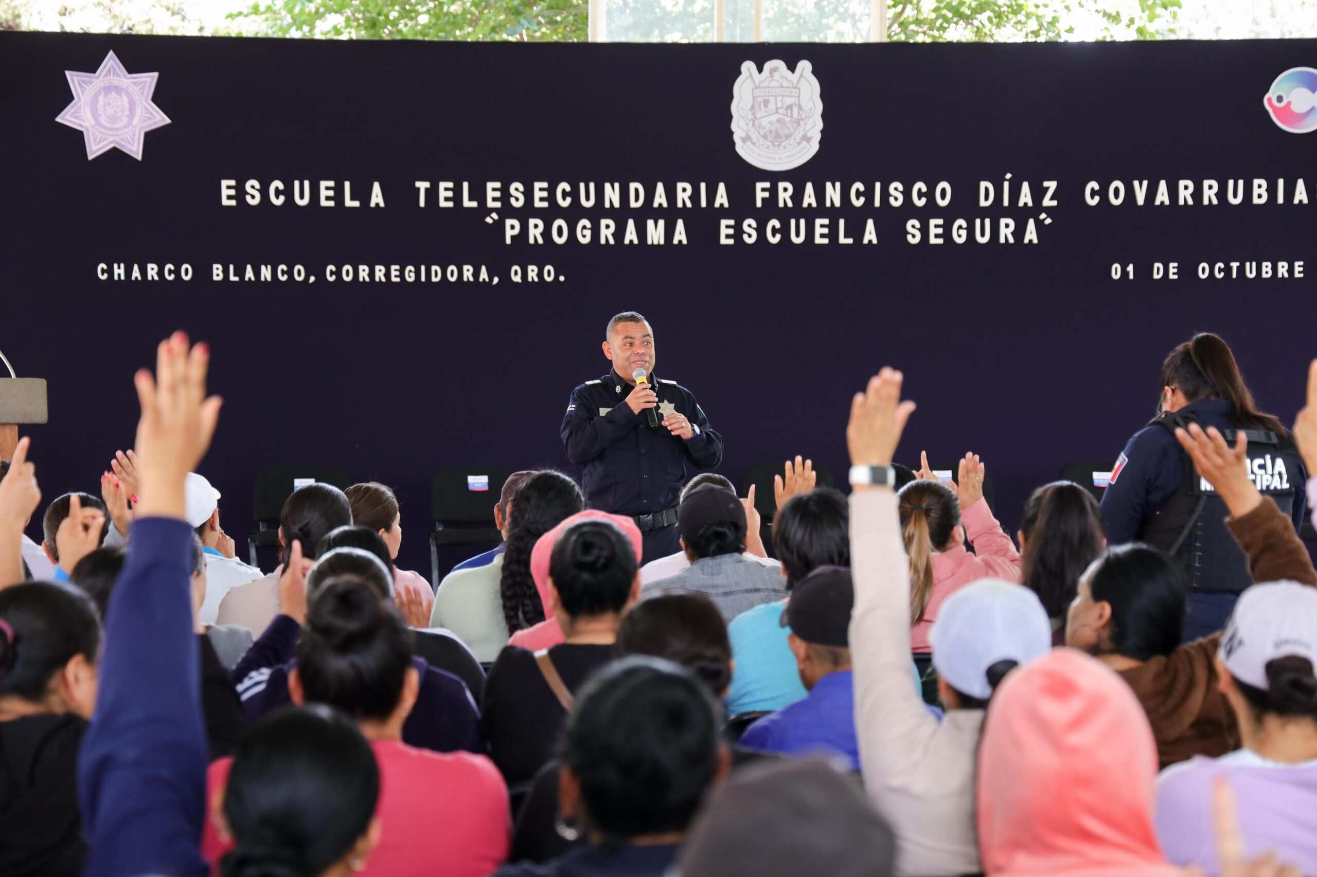 Llevan acciones de prevención y Policía de Proximidad a secundaria de Corregidora 